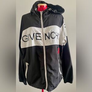 Givenchy Zip up hooded windbreaker jacket - Size Large